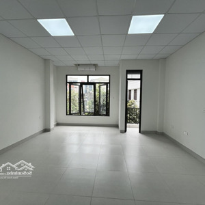 cho thuê văn phòng mỗ lao - thanh bình, diện tích 70 m2 gồm 2 phòng làm việc, nhà 2 mặt đường