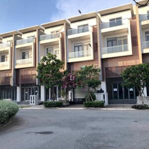 Chính chủ bán Shophouse Phố Đông Village quận 2 DT 100m2 chỉ 10 tỷ 5