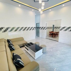 Bán Nhà đẹp 2 Mặt Tiền Hoà Châu