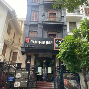 cho thuê nhà vườn a25 ngõ 238 hoàng ngân, 2 mặt tiền, 3 mặt thoáng, 6 tầng 1 hầm, ô tô tránh nhau