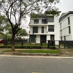 bán btđl kđt hà đô charm villas, dt 350m2, lô góc trục chính công viên, giá 165tr/m2