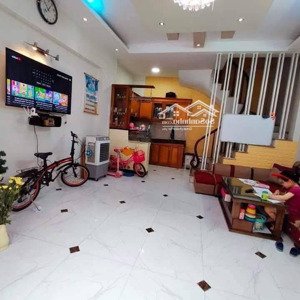 nhà nguyên căn ngõ 179 vĩnh hưng, ngõ rộng nhà mới