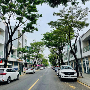 siêu hiếm! lô góc 2 mặt tiền trục shophouse kinh doanh sầm uất nhất fpt đà nẵng