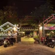 mặt tiền lô góc khủng 60m. diện tích 700m. vườn bia, nhà hàng cực đẹp.
