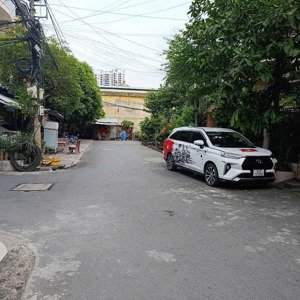 nhà 60m2, 3 tầng,hẻm xe hơi 8m gần cầu chà và quận 8, tặng full nội thất, nhỉnh 6 tỷ