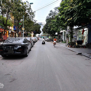 cực hiếm ! nhà dương khuê 45m2*7t*t/máy, đường to ngõ thông kd, vỉa hè đá bóng, giá chỉ 21,95 tỷ