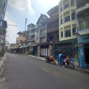 bán nhà mt trương quốc dung. p10. quận phú nhuận. 4 x 14m. 1 trệt 3l sân thượng. giá 13.5 tỷ