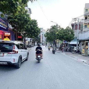 nhà phố trâu quỳ ngay sát trường nông nghiệp mặt kinh doanh đỉnh