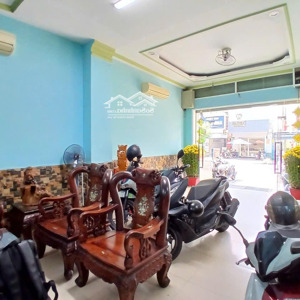 cho thuê nhà nguyên căn số 95 đường đề thám p.cầu ông lãnh quận 1, 1 trệt 4 lầu 2 sàn tm