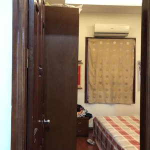 cho thuê nhà riêng phố chùa láng.dt:37m2(mt 3.6m).5pn 4vs 1pk full đồ.giá:15tr/tháng.lh:0978555775