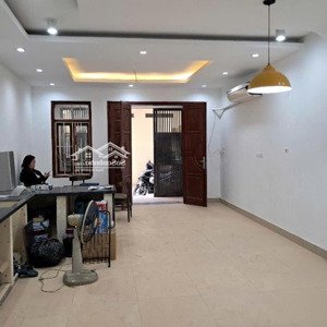 bán nhà - hồng hà - hoàn kiếm - ô tô đỗ cửa - nhà đẹp - ô chờ thang máy - 20m ra phố - ngõ thông