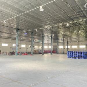  CHO THUÊ KHO/XƯỞNG 1200M² – VỊ TRÍ VÀNG NGAY QUỐC LỘ 1A – GIÁ CHỈ 55 TRIỆU/THÁNG! 