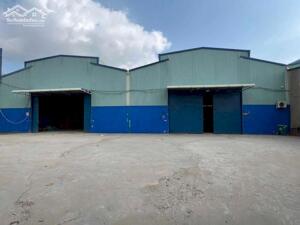 Kho bãi 1.100m2 Cặp QL 1A Lộ Container