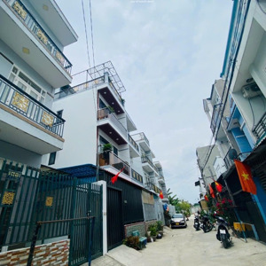 chính chủ cần bán nhà đúc trệt 3lầu giá 4ty250