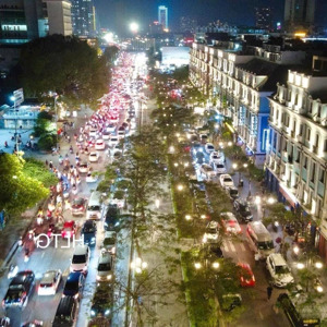 lời luôn 2 tỷ đồng
chủ nhà có căn sun euroup lúc mua 2019 giá 12,5 tỷ - giờ bán 10,8 tỷ