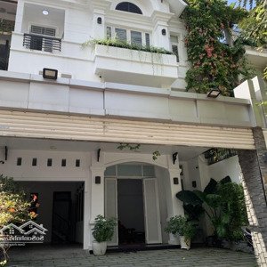 chính chủ cần bán gấp -biệt thự nam long -quận 7-8x25m-4 tầng-8pn-nhỉnh -29 tỷ