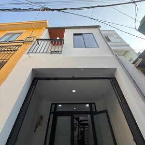 giá 2ty250-nhà hẻm trần nhật duật phước hoà- trung tâm nha trang - 2 tầng- sổ hoàn công- hẻm thông