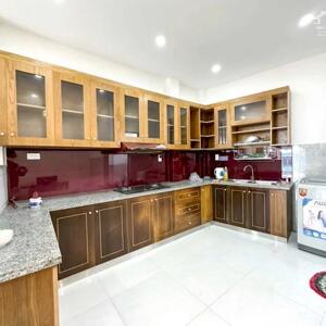 Ngộp ngân hàng bán gấp nhà 50m2. Giá rẻ 5,2 tỷ tại Lãnh Binh Thăng, Quận 11. Gần Lotte Lê Đại Hành
