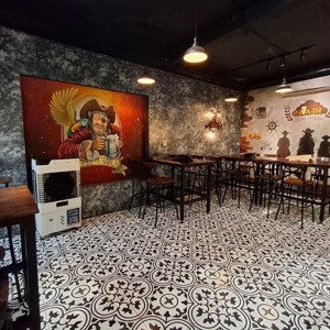 cho thuê cửa hàng mặt phố khúc thừa dụ 200m2, vỉa hè rộng rãi để được nhiều xe, kinh doanh mọi mh