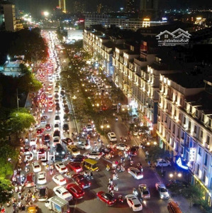 lời luôn 2 tỷ - bán gấp căn shophouse cạnh quảng trường canival hạ long
diện tích 572m2