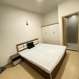 cho thuê căn 2 ngủ 2 vs đồ như hình, miễn phí quản lý. tại dragon castle hl. lh: 0359.513.806