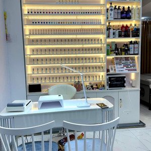 cho thuê nhà mặt phố trần khát chân, dt 35m2/ sàn x 2 tầng, mt 6,2m, nhà mới, đỗ xe được