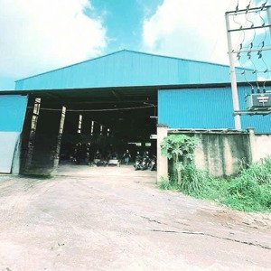 bán xưởng 3600m2 sổ riêng, quy hoạch skc, xã hố nai 3, trảng bom, đồng nai. đường cont, điện 250kva
