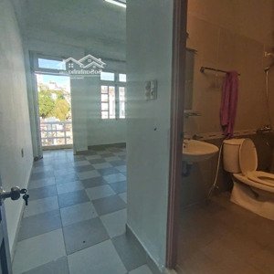 cho thuê nhà nguyên căn mặt tiền chính phan đình phùng, 8pn, 8wc. 27tr/th,tl.