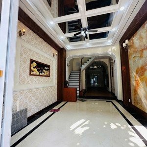 nhà 5 tầng 6 phòng, đường 12m, phường hiệp tân, tân phú. liên hệ 0779561865.