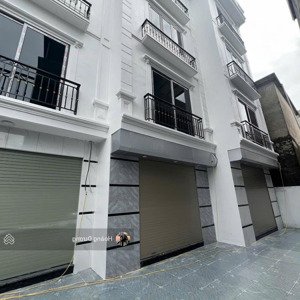 nhà 4 tầng-3,x tỷ-4pn. gần chợ, trường học. cách đại lộ thăng long khoảng 5p. 15p mỹ đình-cầu giấy