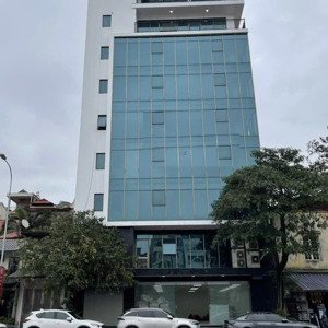 chính chủ cho thuê văn phòng ngay mặt đường trần quang khải 140m2