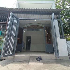 nhà có số nhà huyện ngay chợ lê thị ngay vào 50m