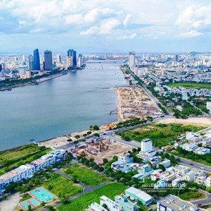 đất biệt thự nguyễn đình hoàn : dt 10 x 15 = 150m - đường 10m5 vị trí đẹp giá 8tỷ3