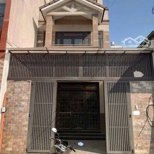 cho thuê nhà 3 tầng mt dương quảng hàm p5 gò vấp. dt 5x27m. giá 35 triệu/tháng