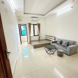 chính chủ cho thuê phòng, ccmn tại ngõ 37 dịch vọng 1 ngủ 1 bếp tách riêng 5tr