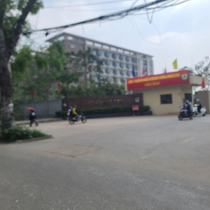 siêu phẩm mặt đường 4 ô tô tránh - tương lai lô góc thoáng sáng - kinh doanh sầm uất - cầu diễn