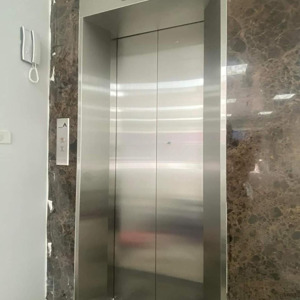 duy nhất chính chủ mình cho thuê nhà mới, hai cửa đi, nhà hàng, kd, vp, 112m2 5t, chùa láng, 46 tr