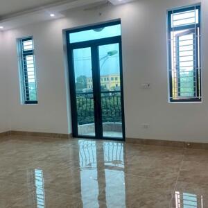 Mời thuê toà 5 tầng cạnh KCN Khai Quang