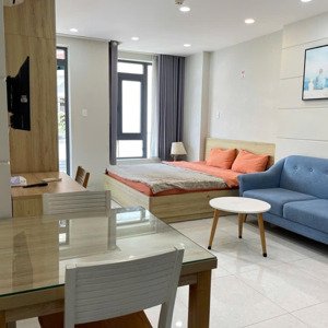 căn hộ ban công/cửa sổ (có nhận nhắn hạn) - đầy đủ dịch vụ dọn giặt, nội thất - thang máy