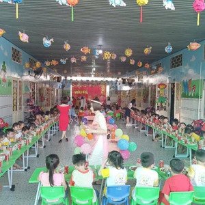 bán trường mầm non mặt tiền đường liên huyện - tp. dĩ an-bình dương. diện tích 1.589m2 thổ cư 975m2