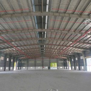 xưởng tân uyên mới 100% giấy tờ đầy đủ. 4500m pccc tự động, điện 400kva . sx nhiều ngành nghề