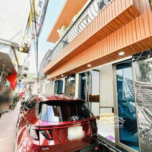 bán nhà riêng gần timecity, ngõ rộng, nhà đẹp, full nội thất, 5m ra ô tô đỗ, 35m2, 5 tầng, 6,2 tỷ