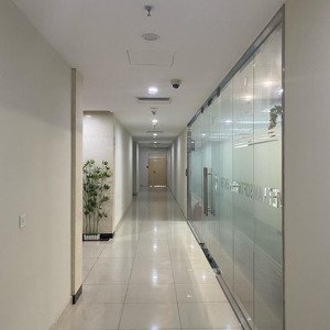 Bán Nguyên Sàn Văn Phòng Discovery Complex - Doanh Thu 500tr/tháng, Ngay Trung Tâm Cầu Giấy