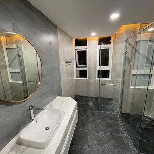 cho thuê biệt thự cao cấp the peak - garden- q.7 sát phú mỹ hưng