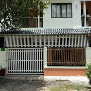 bán nhà 1 trệt 1 lầu đường số 1 kdc nam long giá rẻ như nền, tặng nội thất