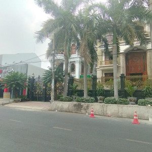 kiếm gì ra!! hai mặt tiền khu biệt thự đẳng cấp vành đai q6 (8 * 23 ) chỉ 26.5 tỷ
