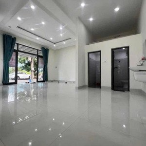 Bán Góc Ngã Tư đường Phan Văn đáng Có Nhà - Vị Trí Kinh Doanh