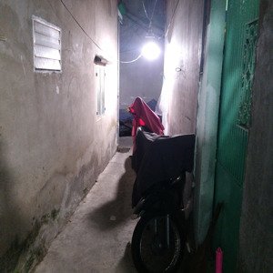 khu yên tĩnh, có chỗ để 2 xe máy, không tiếp môi giới