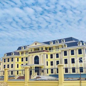 bán đất ngay uỷ ban thủ thừa - 18.5tr/m2 - nền 108m2 (6x18) - sổ hồng riêng công chứng ngay