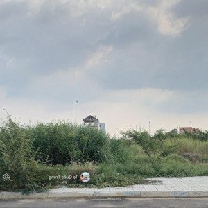 kẹt tiền cần bán đất mtđ. nguyễn thái học, p.mỹ hoà, gần chợ nổi long xuyên, an giang. 100% thổ cư.